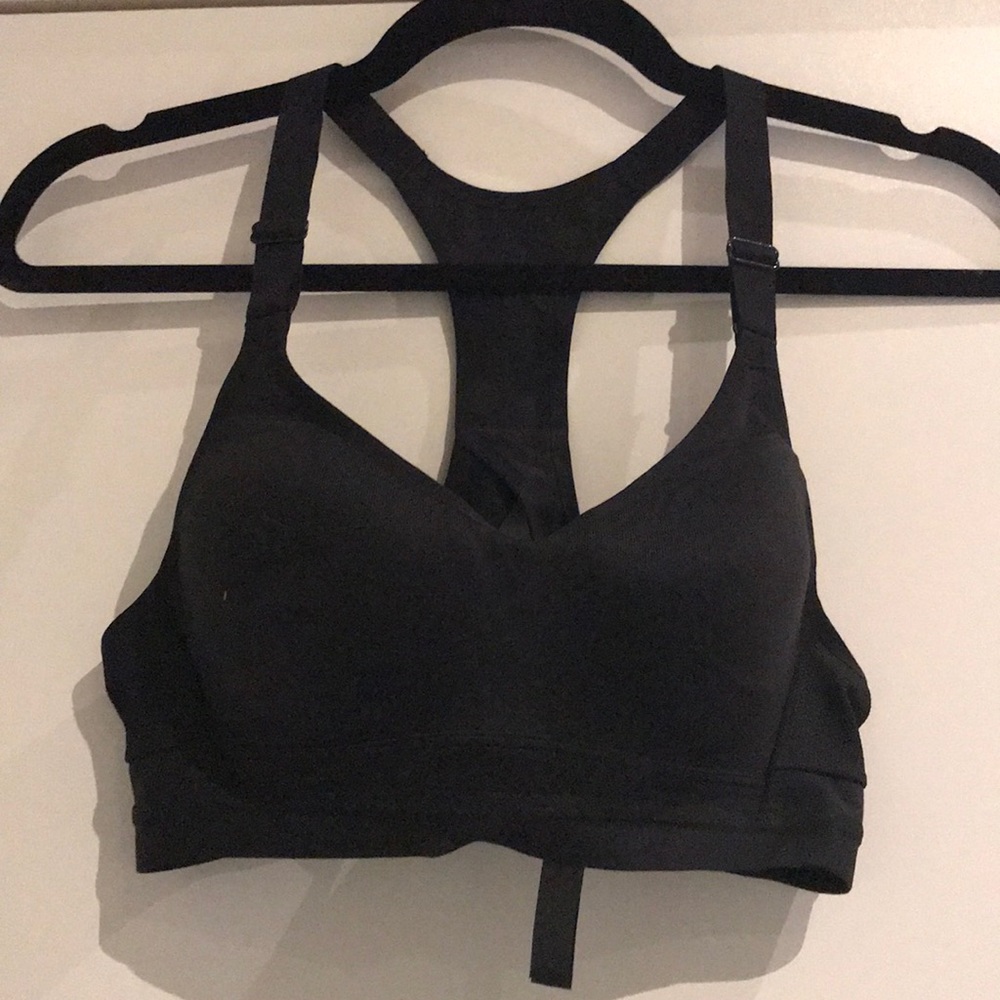 Victoria Sport sports bra